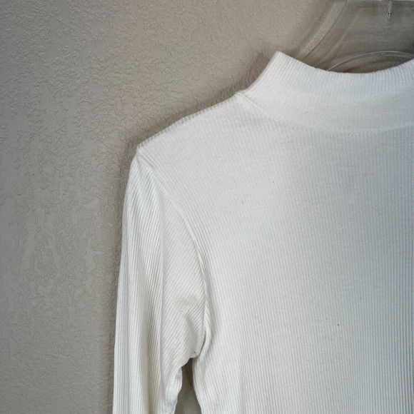 Laia Womens Crop Top Tee White Ribbed Knit Mock Neck Long Sleeve Fitted Preppy - Picture 2 of 9